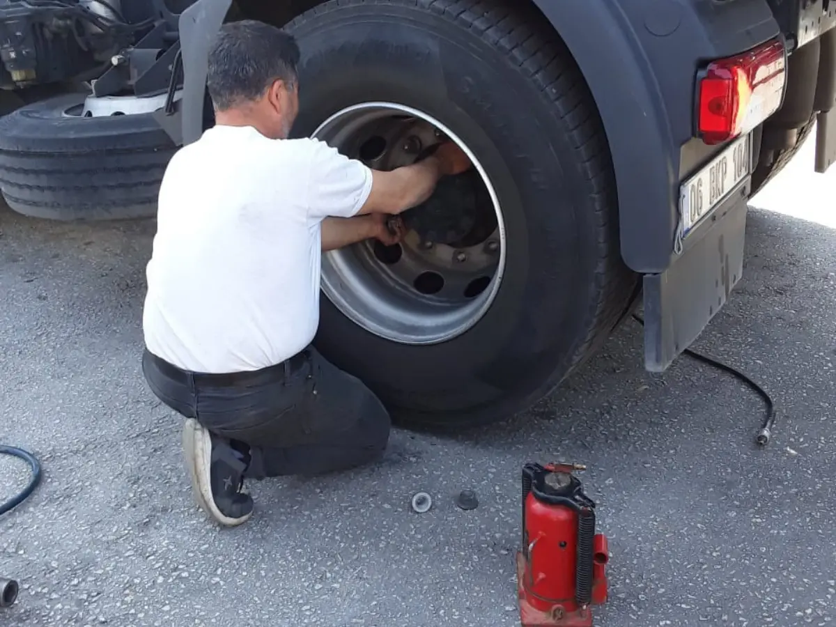 Balıkesir Oto Lastikçi